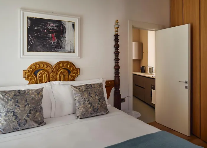 Palazzo Delle Pietre - Luxury 4* Roma