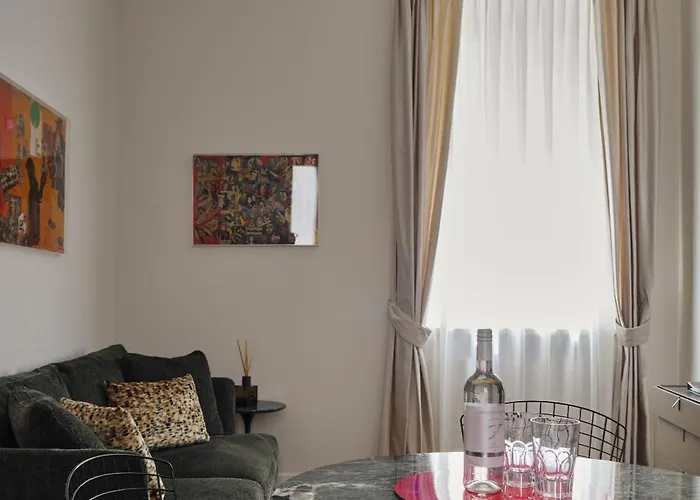 Palazzo Delle Pietre - Luxury 4* Roma