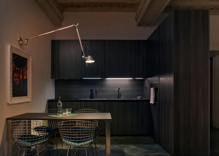 Palazzo Delle Pietre - Luxury Apart Otel Roma