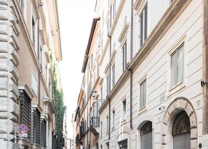 Palazzo Delle Pietre - Luxury Apart Otel Roma