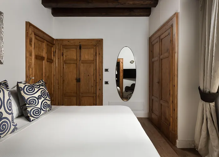 Palazzo Delle Pietre - Luxury Roma