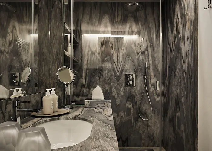 Palazzo Delle Pietre - Luxury Rome